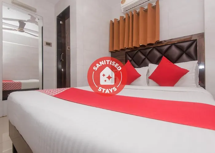 Vaccinated Staff - Oyo 22055 Dadar Residency Hotel Mumbai
